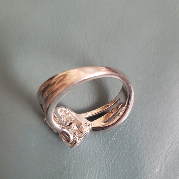 Moissanite Fire Crossover Band Ring - Picture 7 of 12